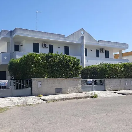 Casa Con Giardino 8 *